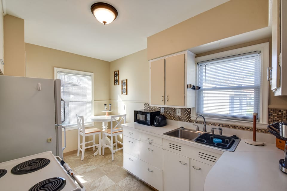 House (2 Bedrooms) | Interior