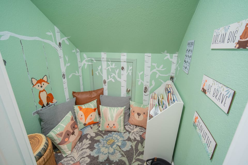 12 Sequoia Lane-15