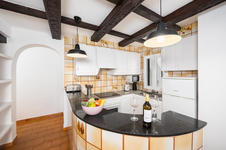 Equipped kitchen