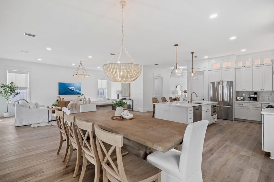 Stylish dining table with plenty of seating for up to 10!