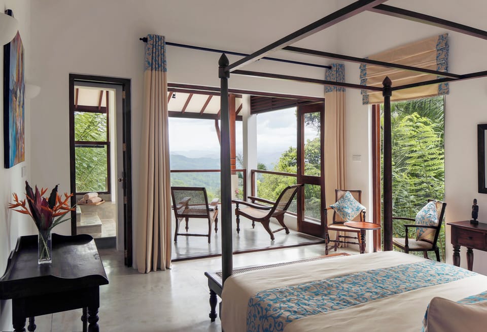 Superior Suite | Iron/ironing board, free WiFi