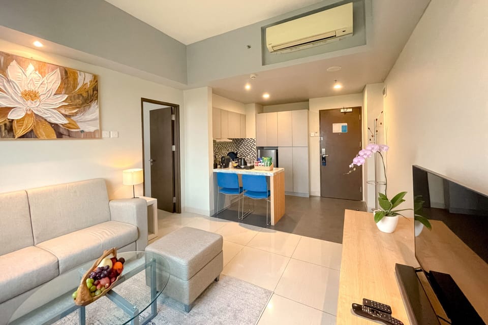 Junior Suite | Living area | 43-inch LCD TV with cable channels