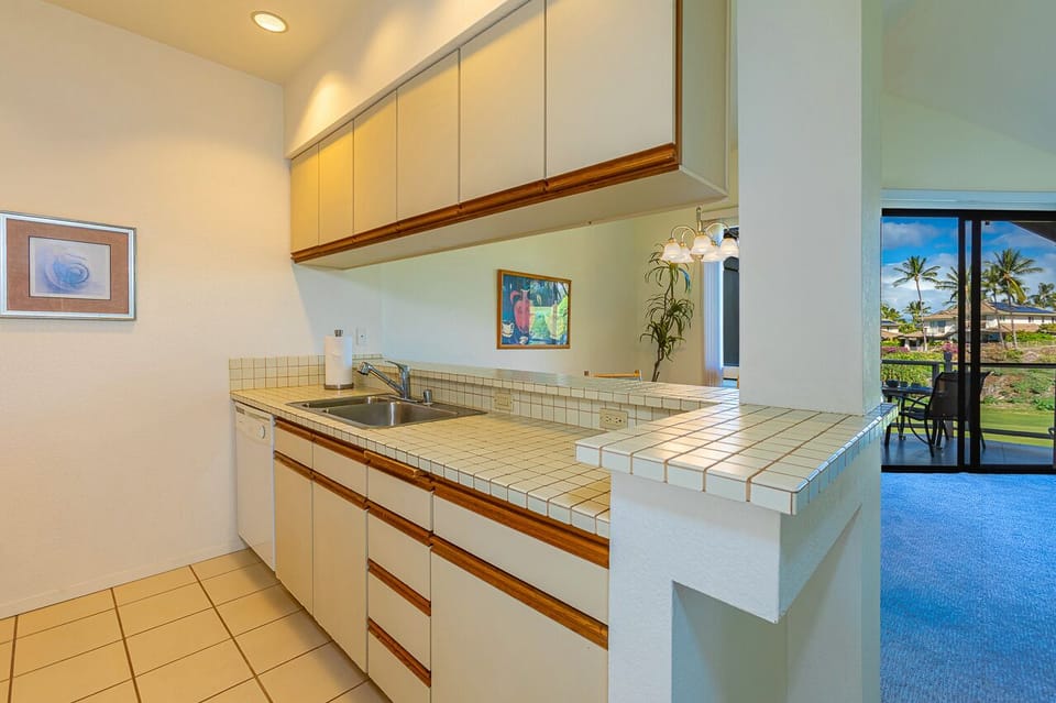 Kitchen Open to the Dining Room~ Great for Entertaining!