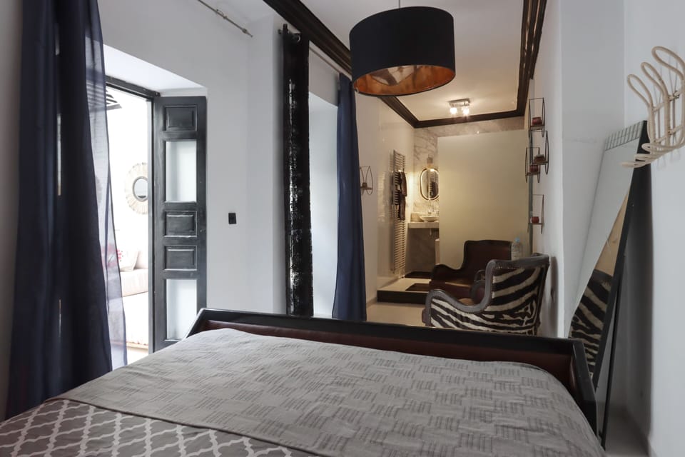 Family Villa, 3 Bedrooms, Pool View | 3 bedrooms, in-room safe, individually decorated, laptop workspace