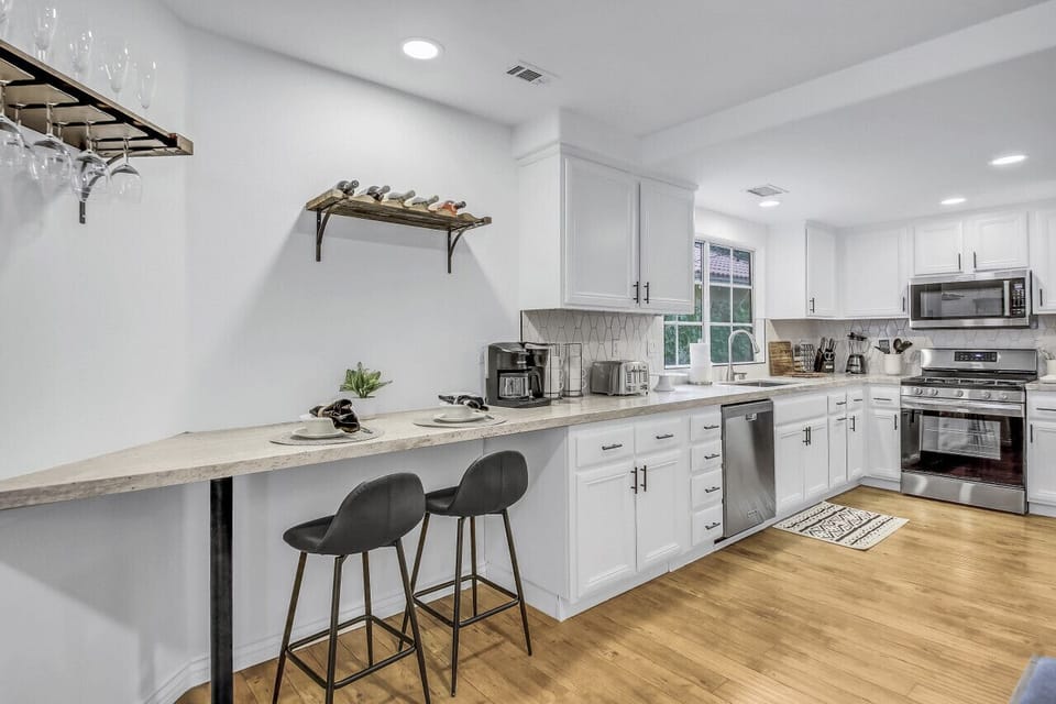 Fully- equipped kitchen