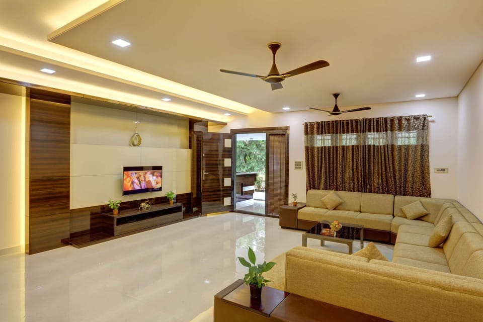 32-inch LCD TV with cable channels