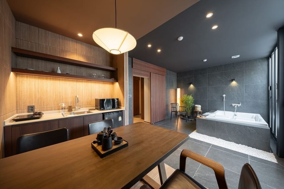 SPA (Family & Jacuzzi) | Private spa tub