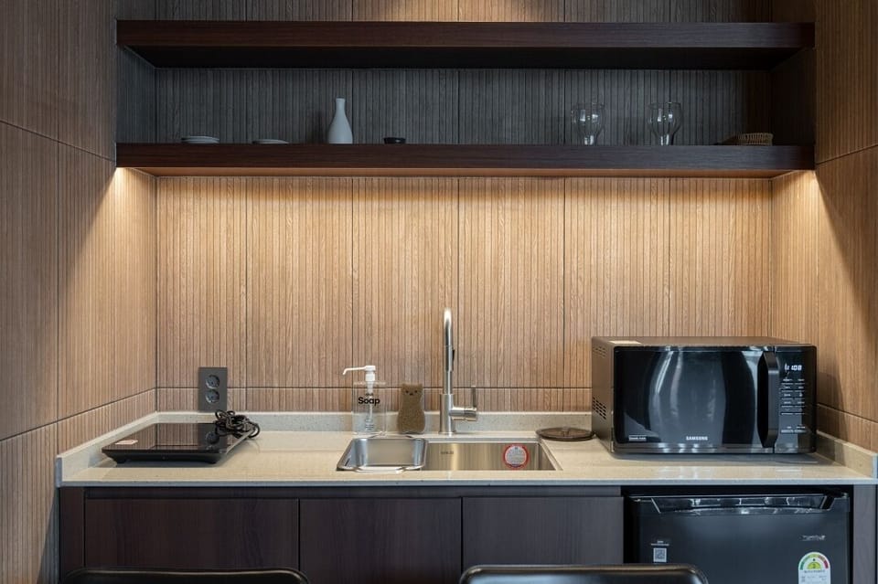 SPA (Family & Jacuzzi) | Private kitchenette | Mini-fridge, dining tables