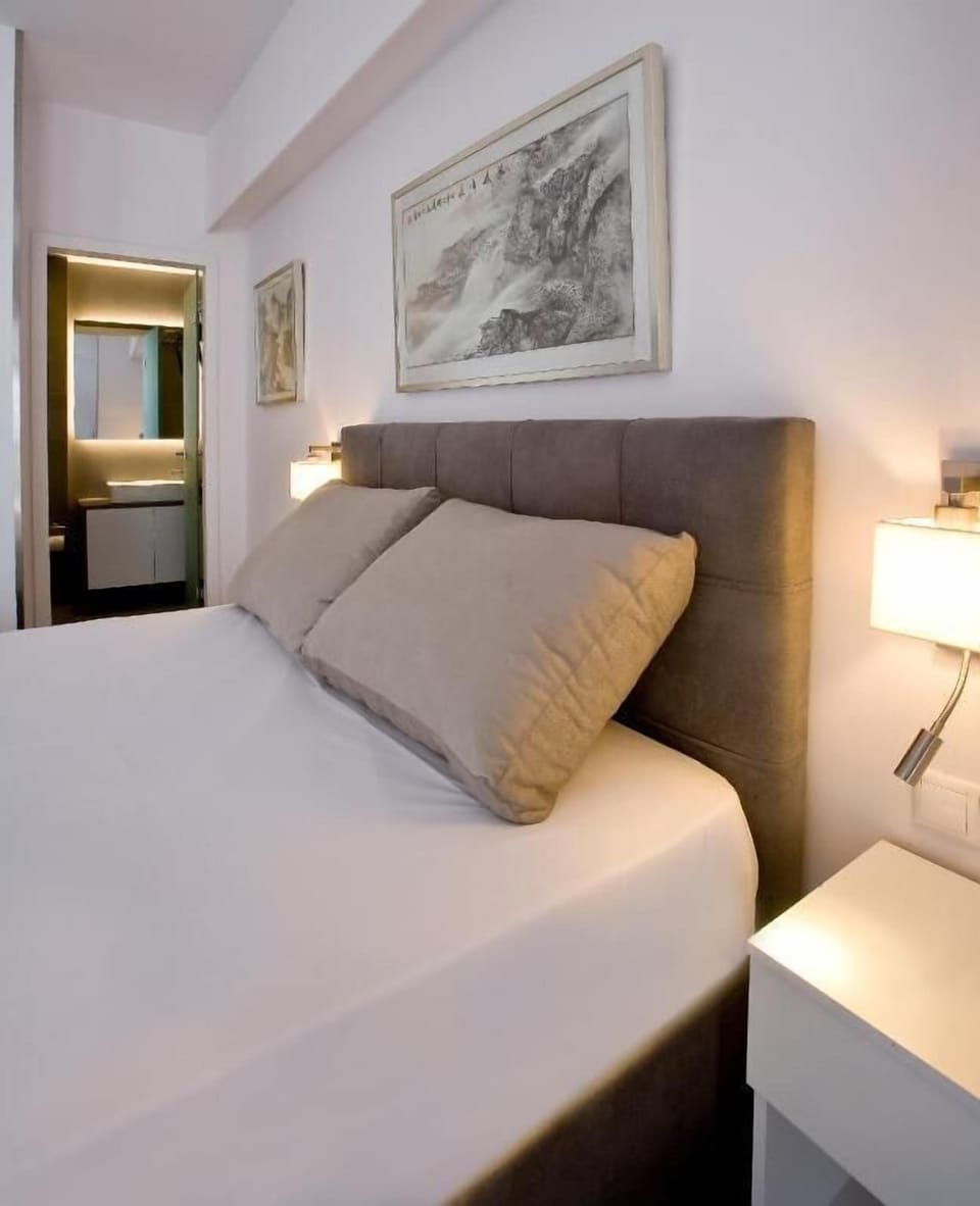 1 bedroom, premium bedding, memory foam beds, in-room safe