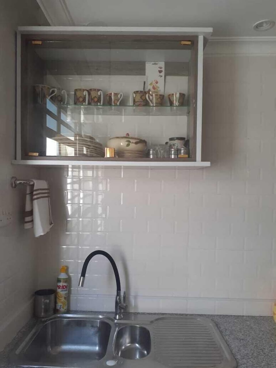 Family Bungalow | Private kitchen | Fridge, microwave, cookware/dishes/utensils