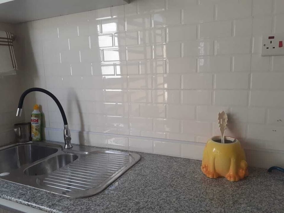 Family Bungalow | Bathroom | Shower, free toiletries, slippers, bidet