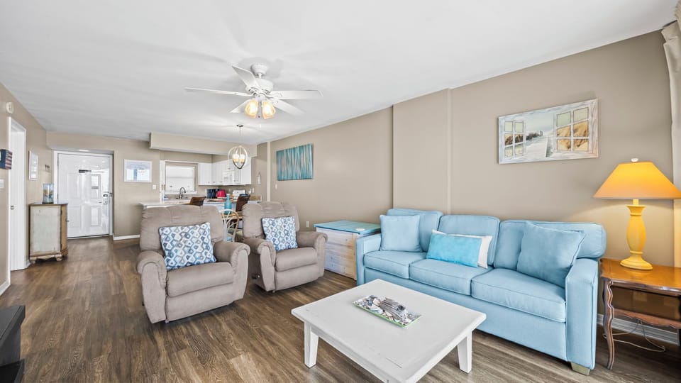 Seaside Beach & Racquet Club 5517 - Living area