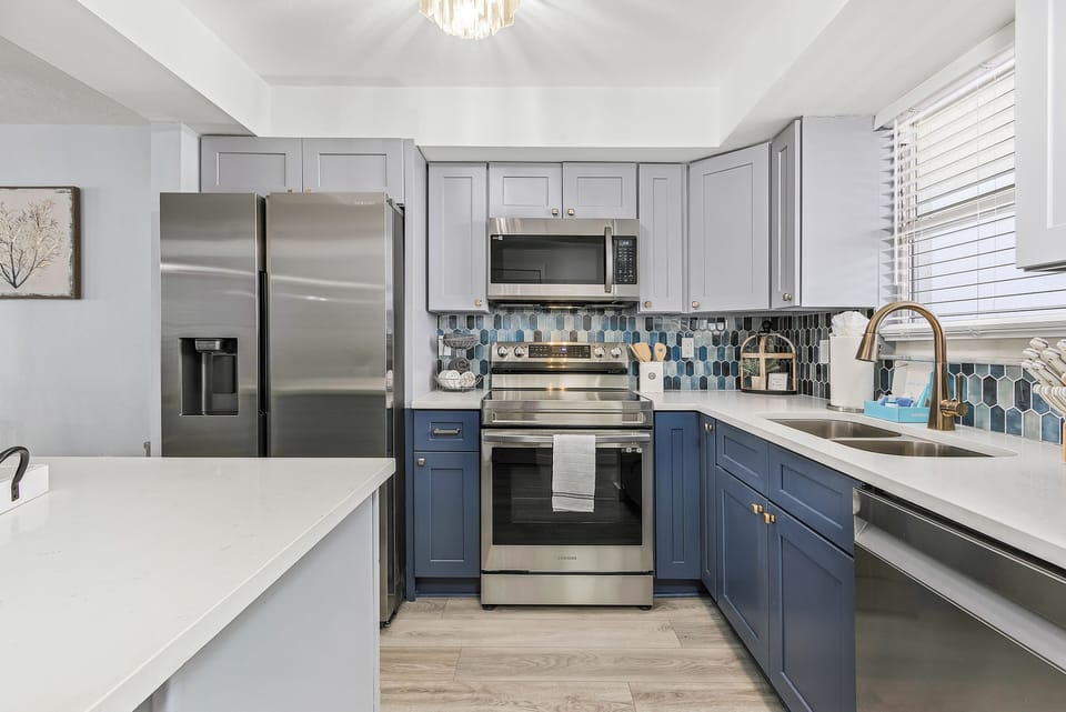 Condo, 2 Bedrooms | Private kitchen | Coffee/tea maker, fridge, oven, toaster