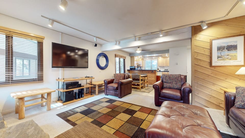 Condo, 1 Bedroom | Living area | Smart TV