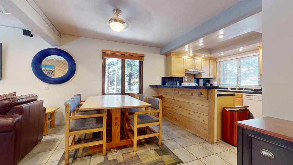 Condo, 1 Bedroom | Private kitchen | Coffee/tea maker, fridge, oven, toaster