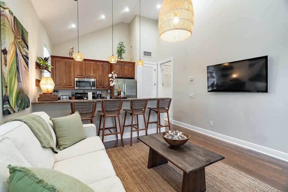 Hardwood Floors and Smart ROKU TV’s