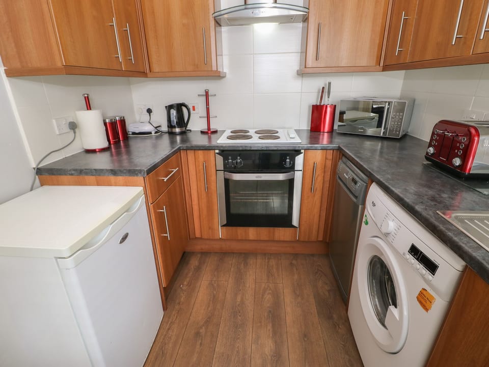 Fridge, dishwasher, electric kettle, toaster