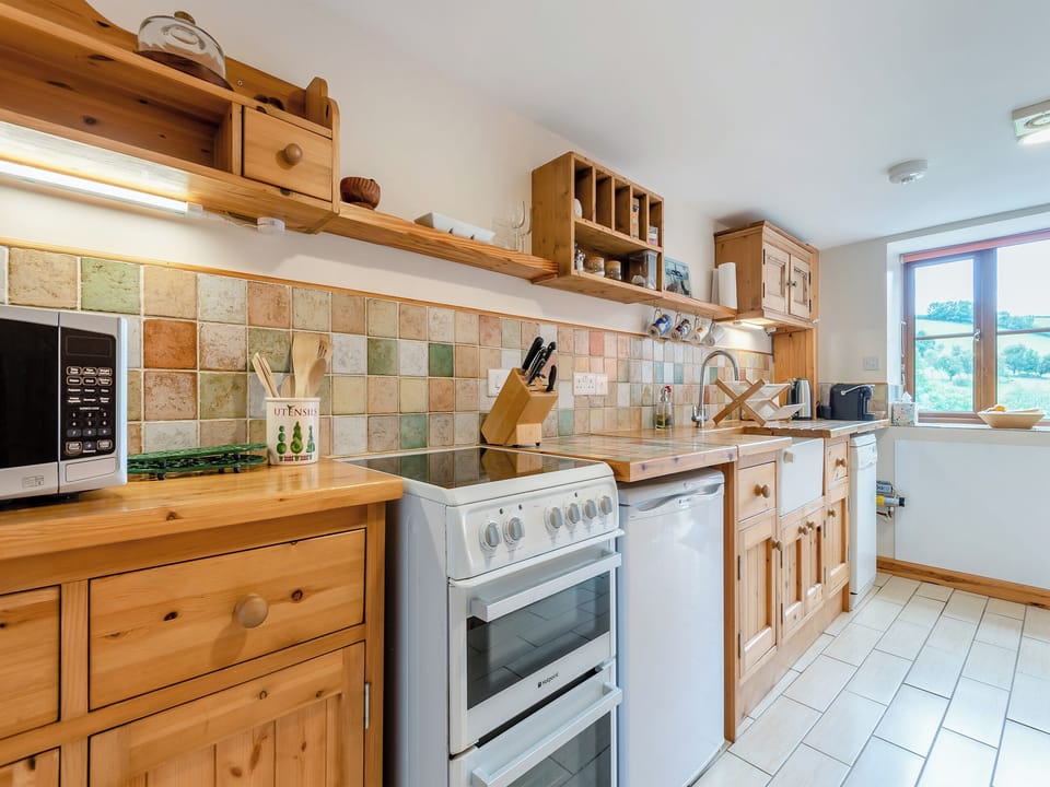 Kitchen/diner | Dingle Cottage, Clun, near Craven Arms