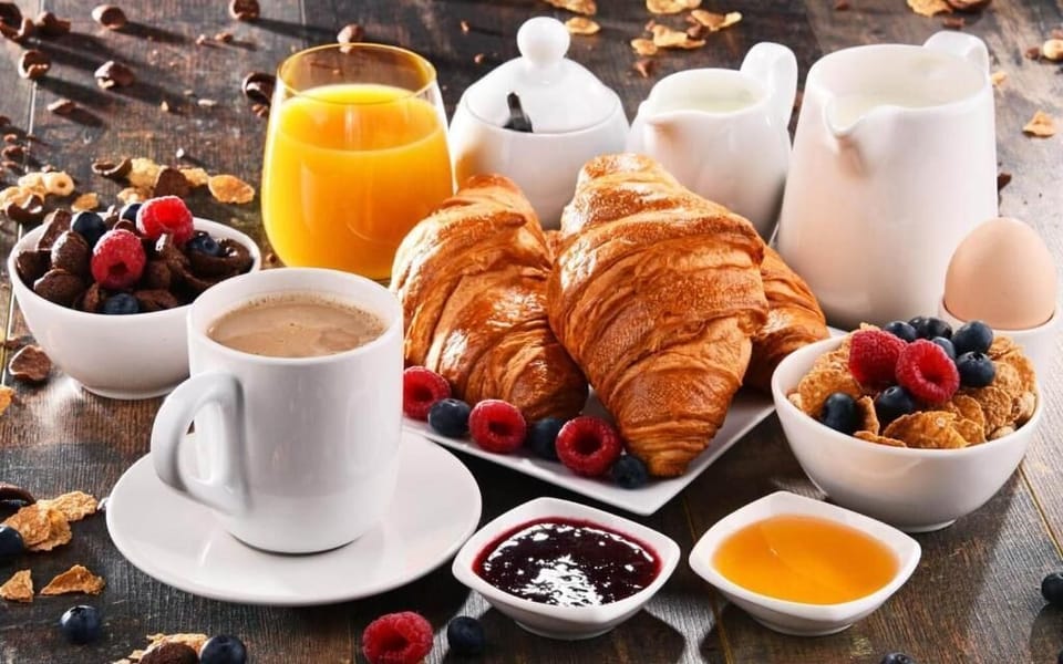 Free daily cooked-to-order breakfast