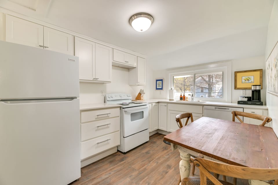 Kitchen (Apartment) | Coffee Maker
