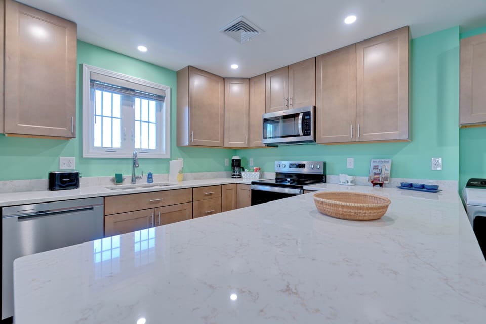 Unit A - beautiful kitchen counters