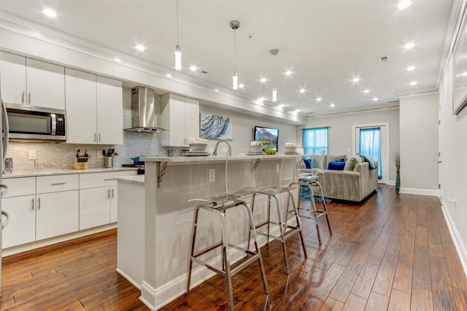 Kitchen counter with bar stool seating