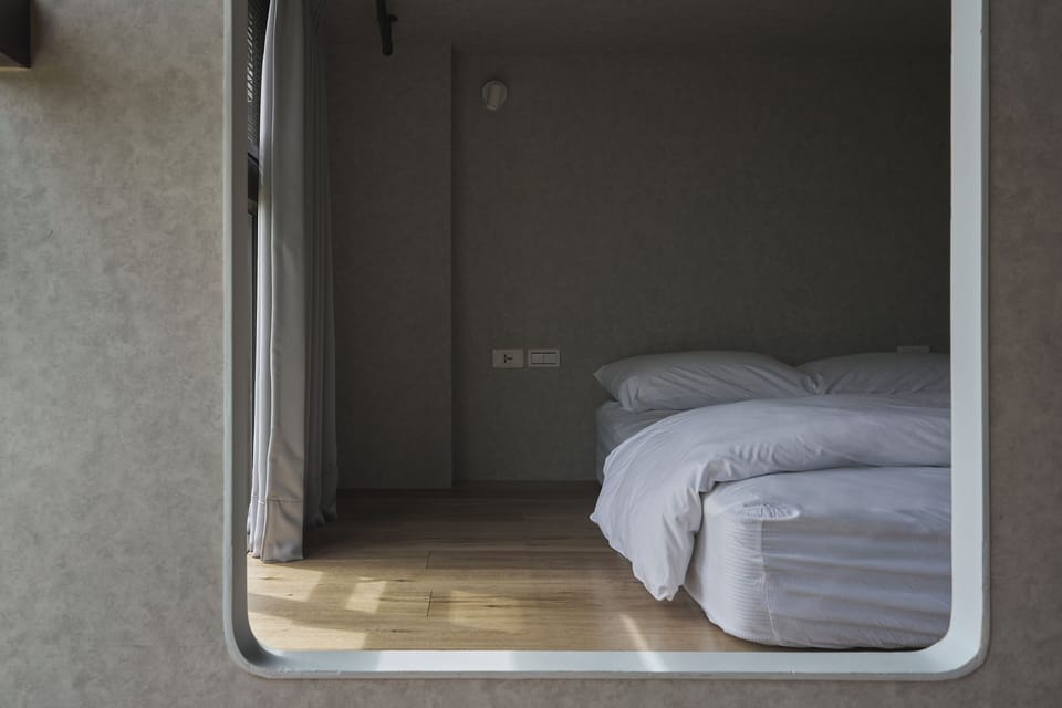 Basic Shared Dormitory, 1 Double Bed | Free WiFi, bed sheets