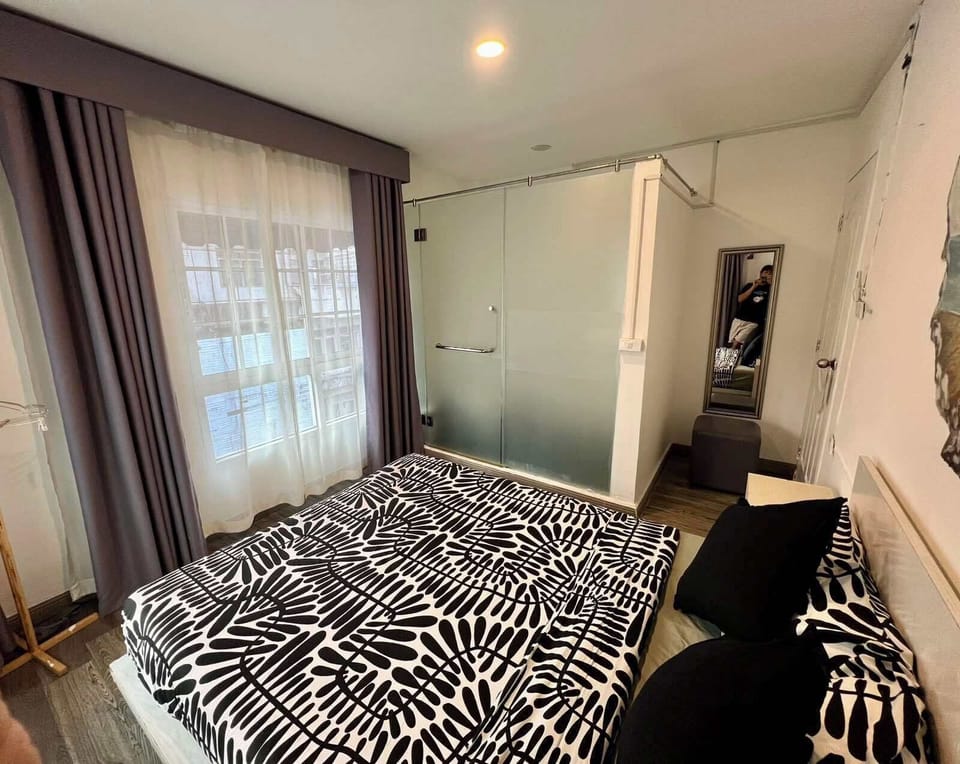 Deluxe Suite | Free WiFi, bed sheets