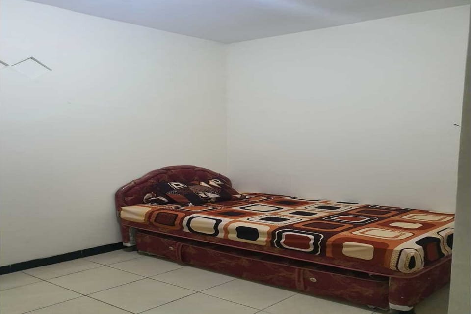 Standard Double Room | Free WiFi, bed sheets