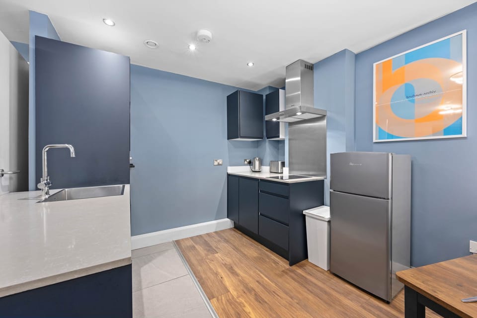 Generous kitchen with everything you need to cook and prepare meals during your stay in the city centre