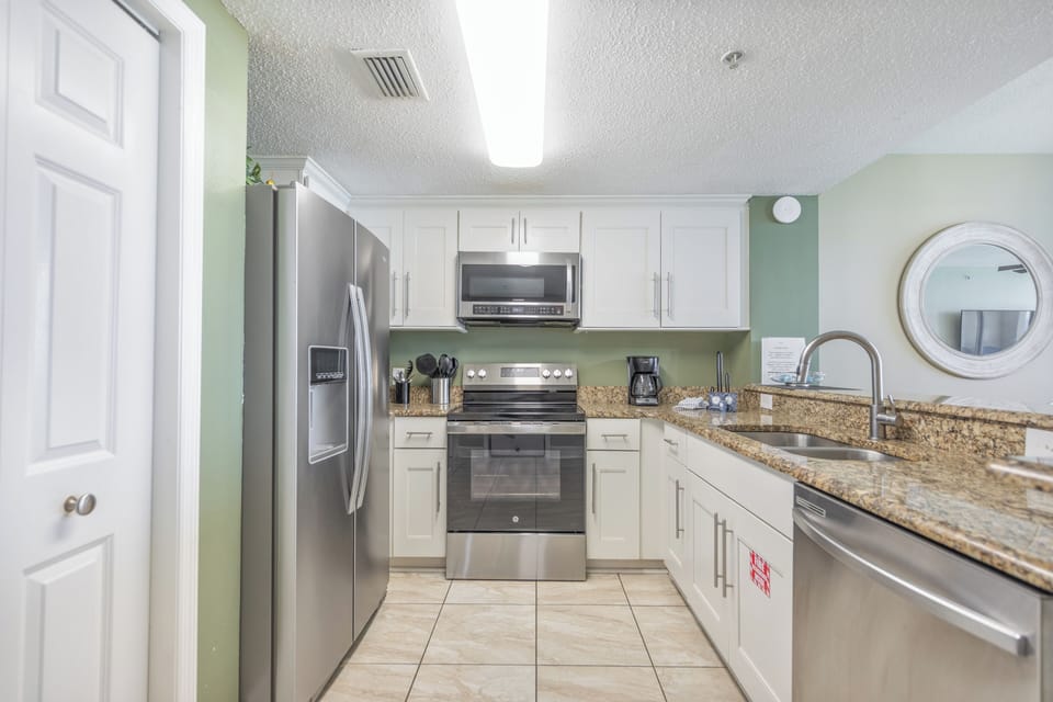 Full Kitchen