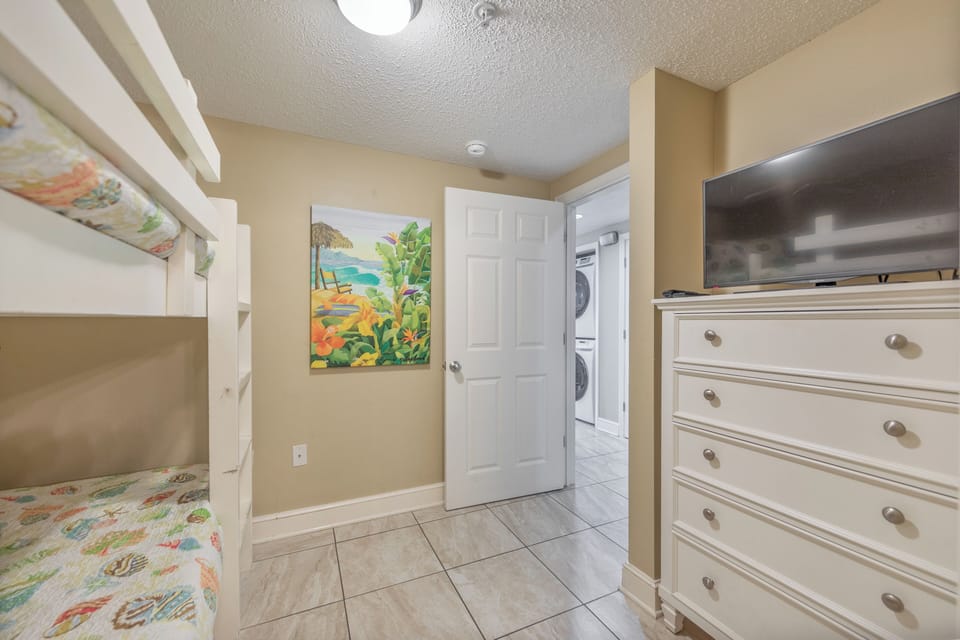 4th bedroom with twin size bunkbed