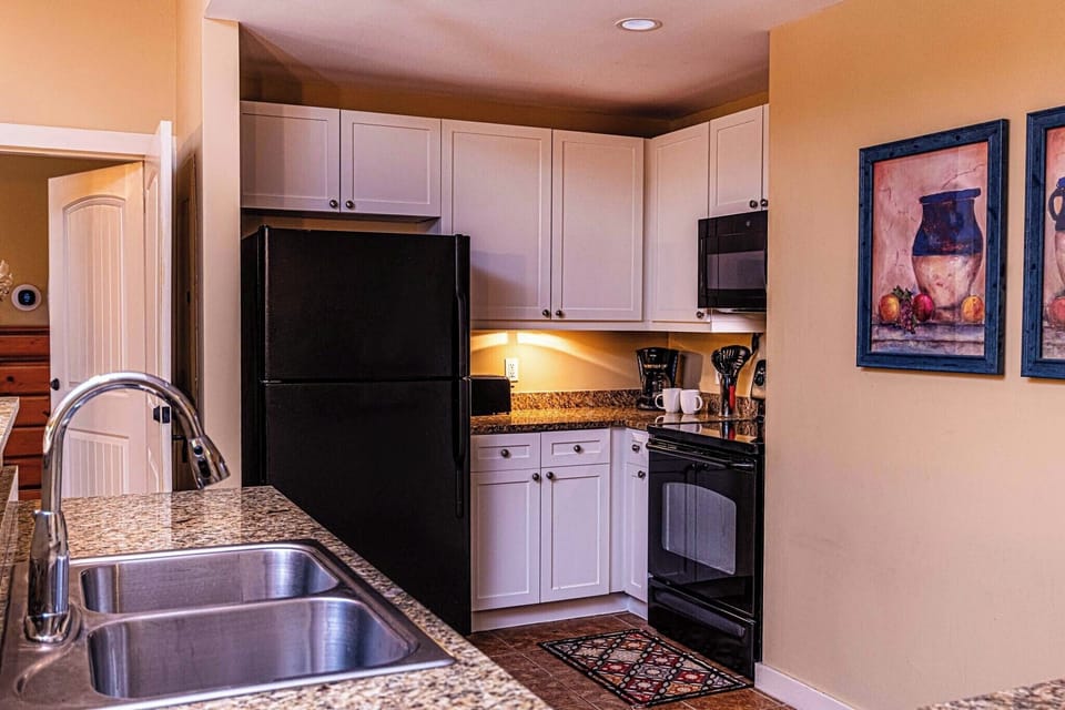 Kitchen b
