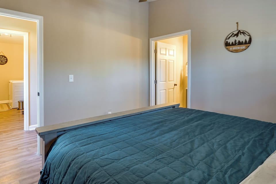 House (2 Bedrooms) | Interior