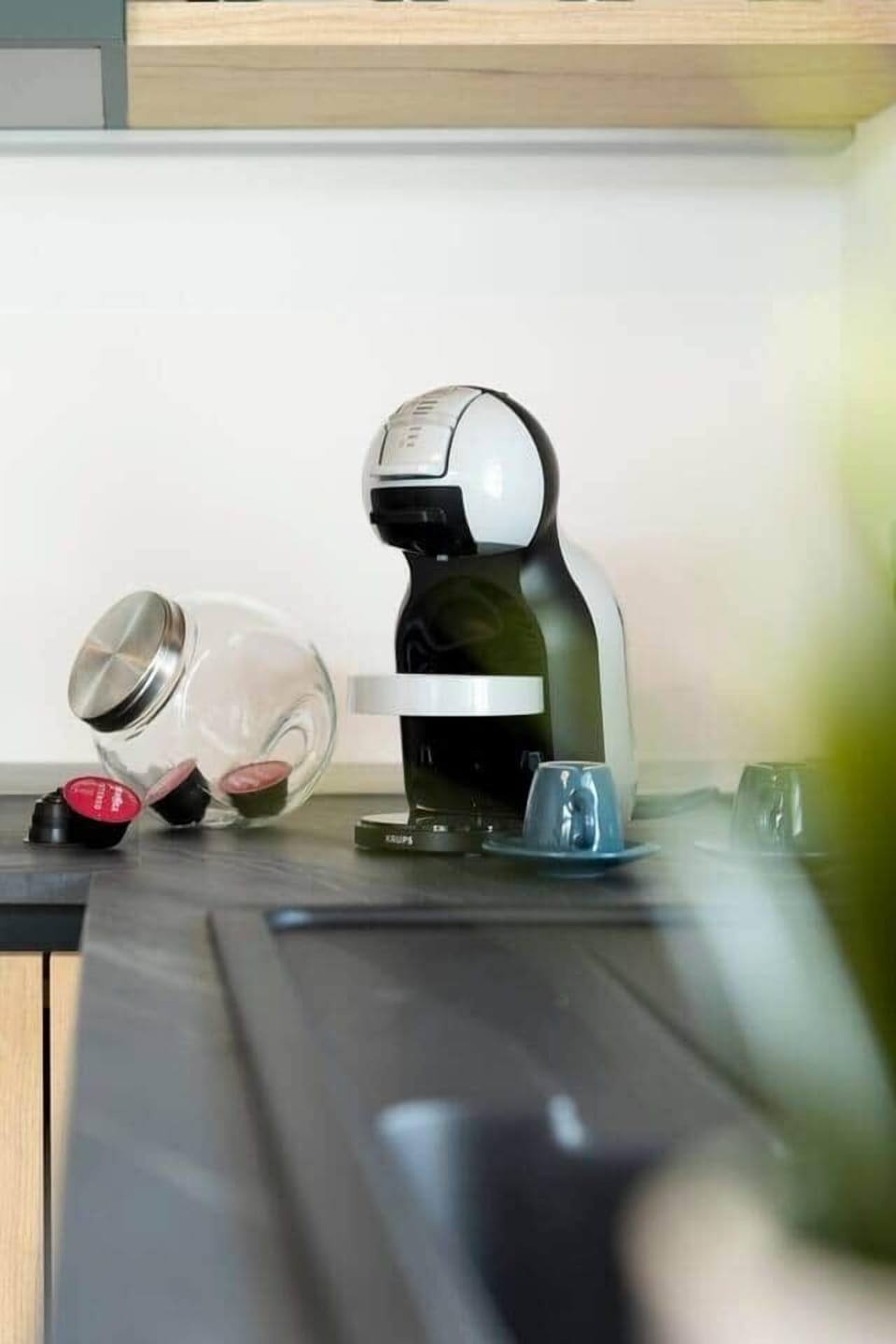 macchina del caffé dolce gusto assortita di cialde compatibili