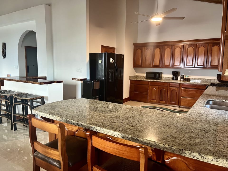 We even have 2 Bar Tops for Entertaning!