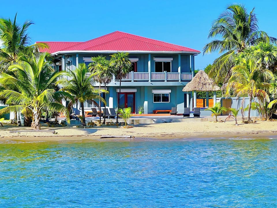 Villa Shore on the Caribbean