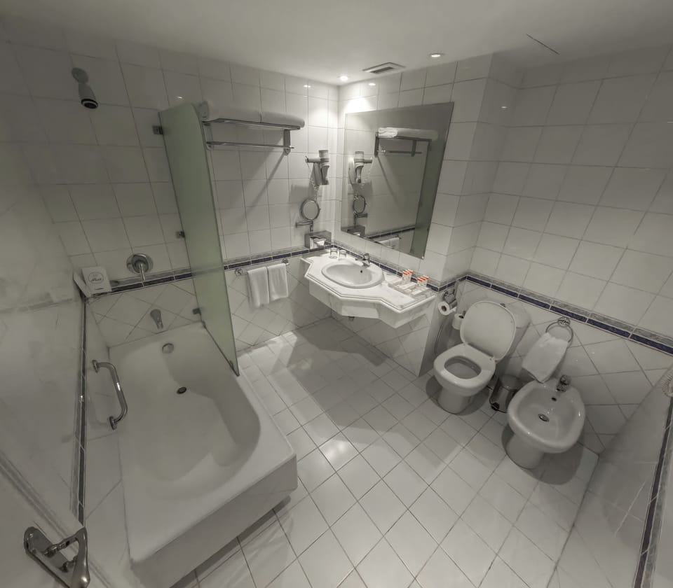 Shower, towels