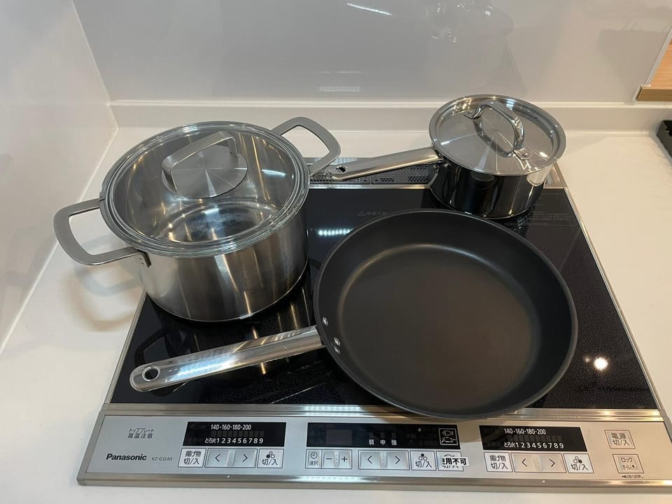 Comfort Villa | Private kitchen | Full-size fridge, microwave, electric kettle, toaster