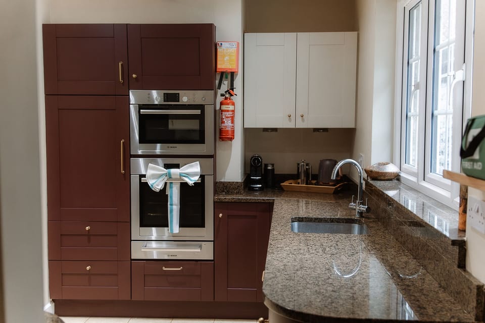 Cottage | Private kitchen | Fridge, dishwasher, electric kettle, toaster