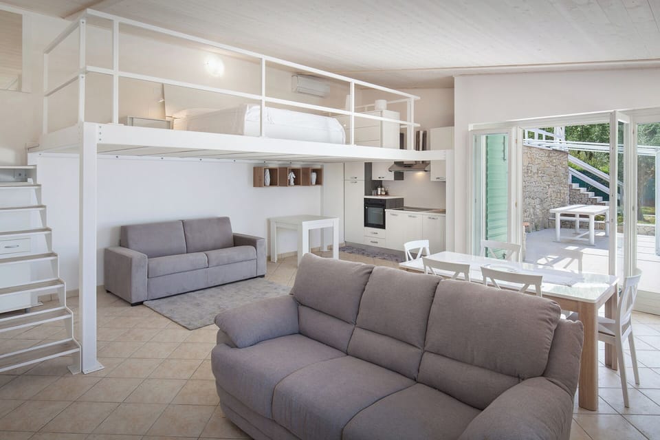 81c669e0-3785-428b-b2af-ed2e25bc2a0d