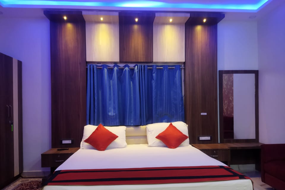 Executive Room | 1 bedroom, desk, soundproofing