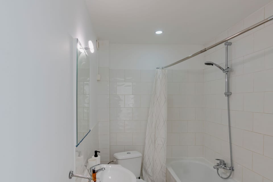 City Studio | Bathroom