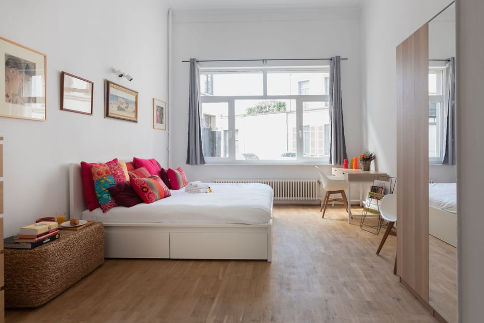 City Studio | Free WiFi, bed sheets