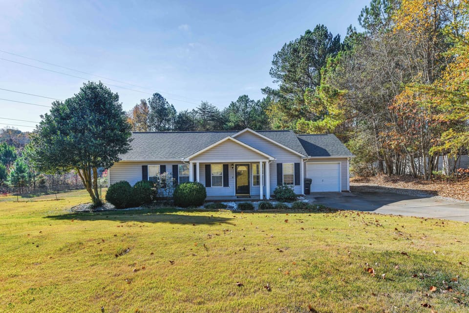House (2 Bedrooms) | Front of property