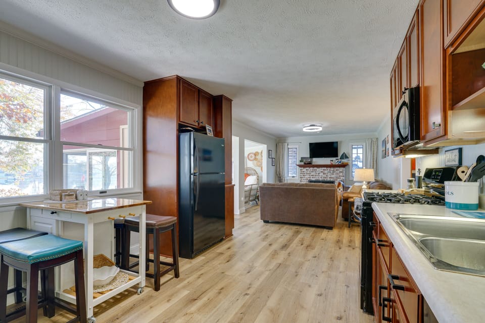 House (2 Bedrooms) | Interior
