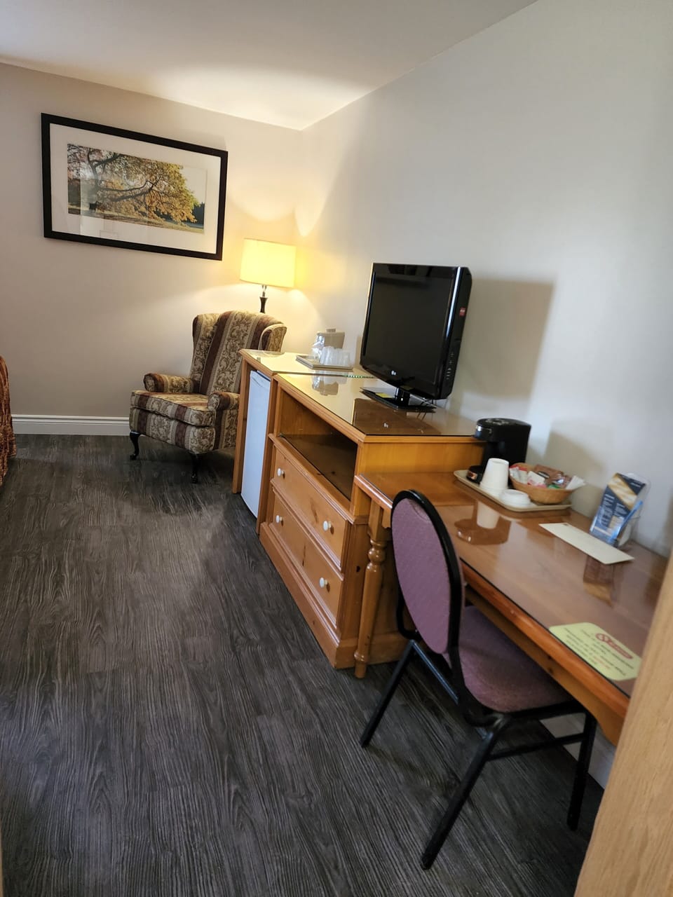 Deluxe Double Room | Iron/ironing board, bed sheets, wheelchair access