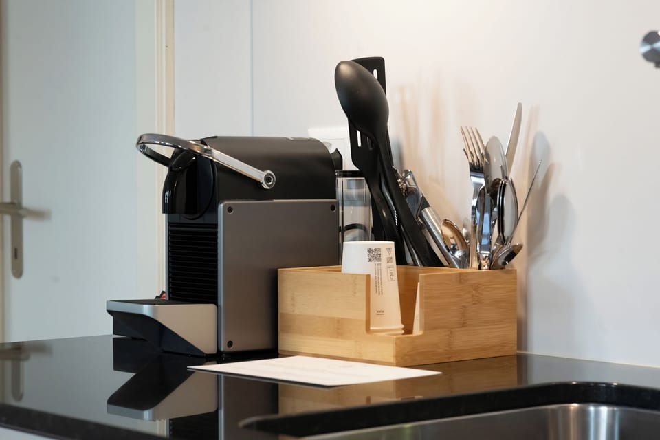 Comfort Double Room | Private kitchen | Fridge, microwave, espresso maker, coffee/tea maker
