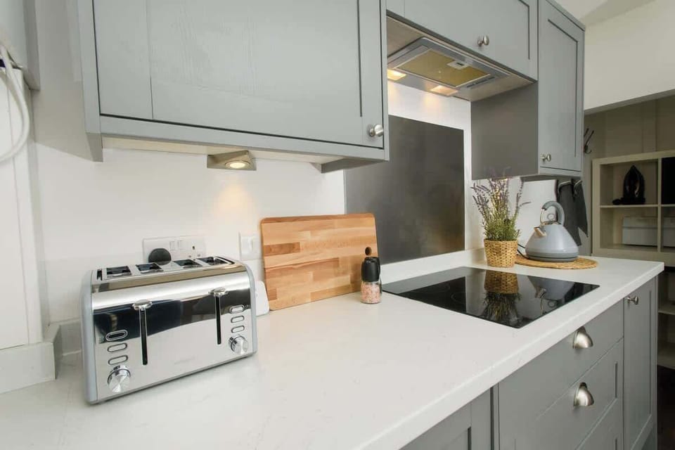 The Kitchen is a modern space which is fully equipped with all of the daily essentials you may need.