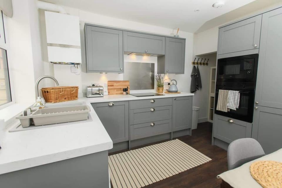 The Kitchen is a modern space which is fully equipped with all of the daily essentials you may need.